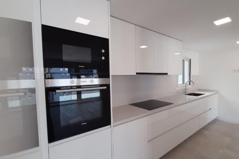 Купить квартиру в Сабадель, Испания с 5 комнат, 108.68м², № 2976 - фото 5