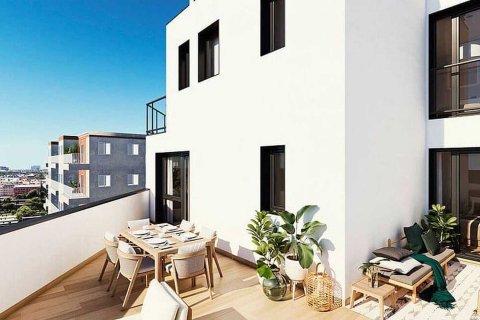 Купить квартиру в Гранольерс, Испания с 5 комнат, 167.93м², № 2977 - фото 2