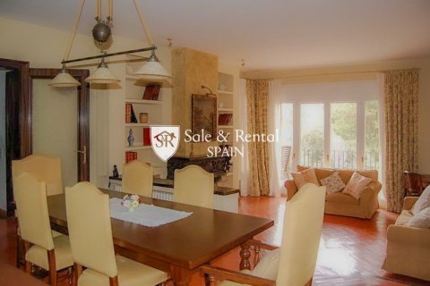 6 bedrooms house for sale in Lloret de Mar, Girona, Catalonia, Spain № 6739 - photo 2