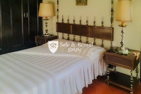 6 bedrooms house for sale in Lloret de Mar, Girona, Catalonia, Spain № 6739 - photo 16