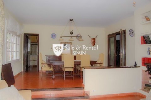 6 bedrooms house for sale in Lloret de Mar, Girona, Catalonia, Spain № 6739 - photo 8