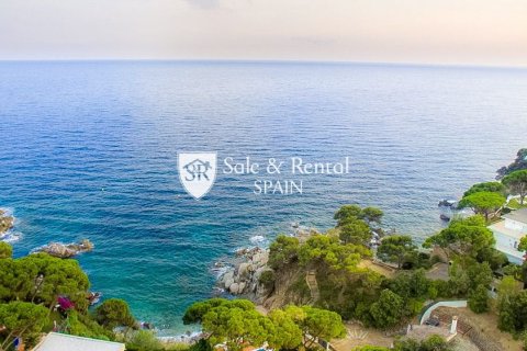 6 bedrooms house for sale in Lloret de Mar, Girona, Catalonia, Spain № 6739 - photo 6