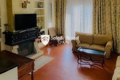 6 bedrooms house for sale in Lloret de Mar, Girona, Catalonia, Spain № 6739 - photo 12