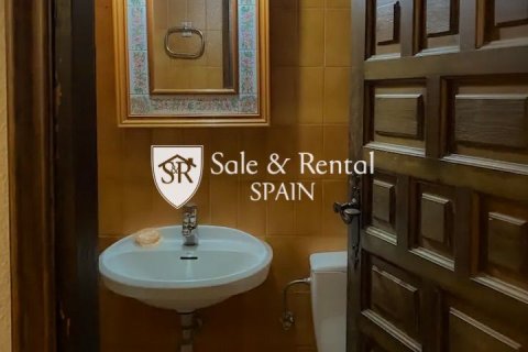 6 bedrooms house for sale in Lloret de Mar, Girona, Catalonia, Spain № 6739 - photo 27