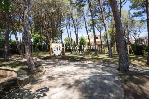 4 bedrooms house for sale in Lloret de Mar, Girona, Catalonia, Spain № 6733 - photo 23