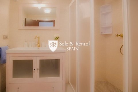 4 bedrooms house for sale in Lloret de Mar, Girona, Catalonia, Spain № 6733 - photo 18