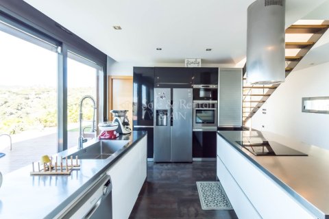 4 bedrooms house for sale in Lloret de Mar, Girona, Catalonia, Spain № 6738 - photo 8