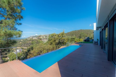 4 bedrooms house for sale in Lloret de Mar, Girona, Catalonia, Spain № 6738 - photo 14