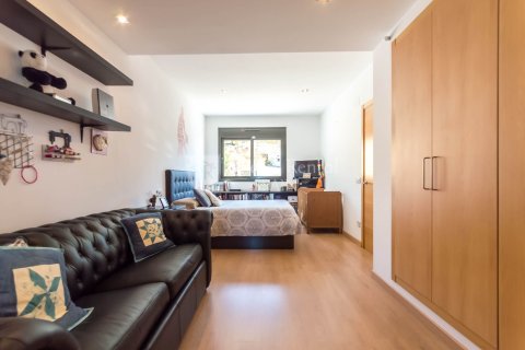 4 bedrooms house for sale in Lloret de Mar, Girona, Catalonia, Spain № 6738 - photo 17