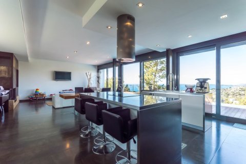 4 bedrooms house for sale in Lloret de Mar, Girona, Catalonia, Spain № 6738 - photo 6