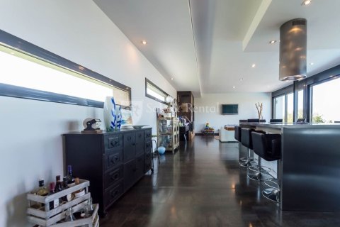 4 bedrooms house for sale in Lloret de Mar, Girona, Catalonia, Spain № 6738 - photo 5