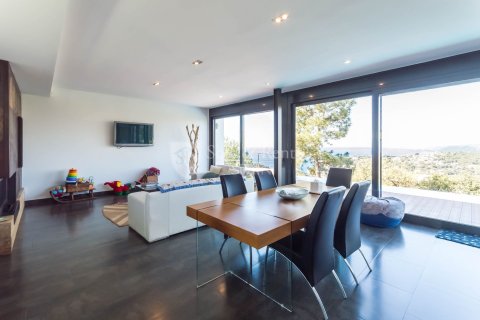 4 bedrooms house for sale in Lloret de Mar, Girona, Catalonia, Spain № 6738 - photo 10