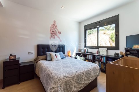 4 bedrooms house for sale in Lloret de Mar, Girona, Catalonia, Spain № 6738 - photo 18