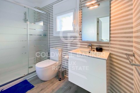 4 bedrooms villa for sale in Empuriabrava, Girona, Catalonia, Spain № 5985 - photo 25