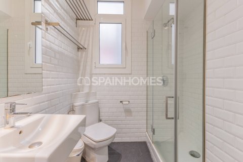 5 bedrooms apartment for sale in Barcelona, Catalonia, Spain № 7651 - photo 24