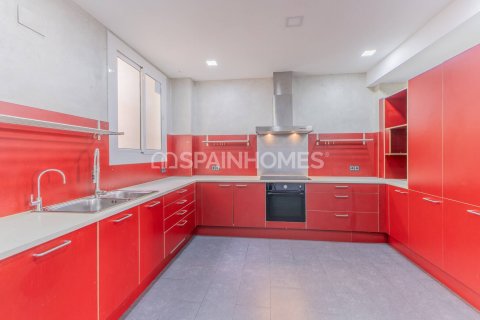5 bedrooms apartment for sale in Barcelona, Catalonia, Spain № 7651 - photo 12