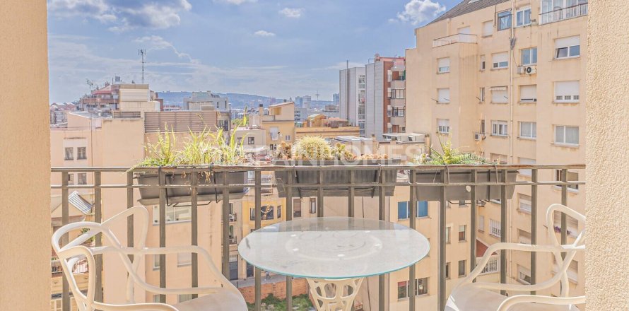 5 bedrooms apartment for sale in Barcelona, Catalonia, Spain № 7651