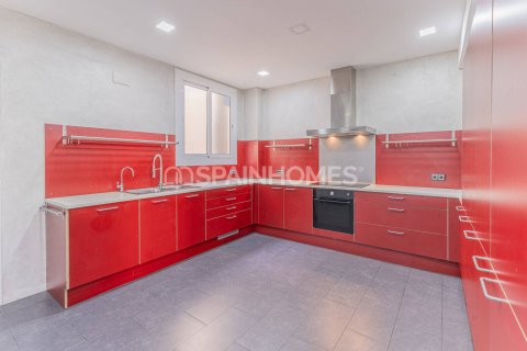 5 bedrooms apartment for sale in Barcelona, Catalonia, Spain № 7651 - photo 13