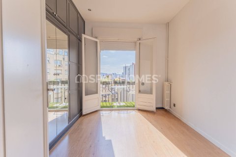 5 bedrooms apartment for sale in Barcelona, Catalonia, Spain № 7651 - photo 16