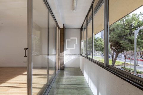 4 chambres apartment à louer à Barcelona, Catalonia, Spain № 3741 - photo 7