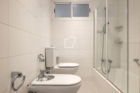 4 chambres apartment à louer à Barcelona, Catalonia, Spain № 3741 - photo 27