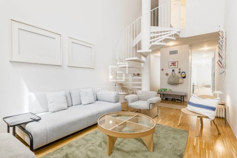 4 chambres apartment à louer à Barcelona, Catalonia, Spain № 3745 - photo 2