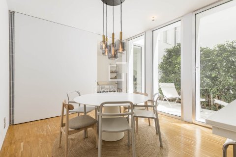 4 chambres apartment à louer à Barcelona, Catalonia, Spain № 3745