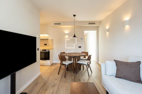 2 chambres apartment à louer à Barcelona, Catalonia, Spain № 3740 - photo 2