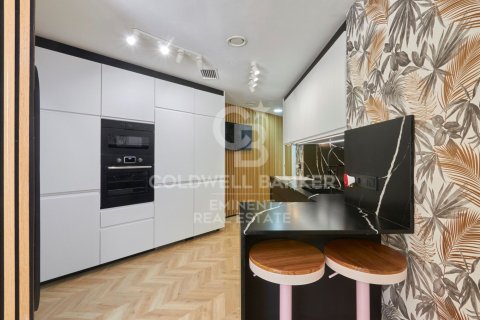 4 bedrooms apartment for sale in Barcelona, Catalonia, Spain № 5498 - photo 8