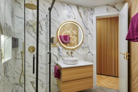 4 bedrooms apartment for sale in Barcelona, Catalonia, Spain № 5498 - photo 16