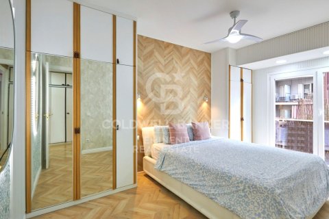 4 bedrooms apartment for sale in Barcelona, Catalonia, Spain № 5498 - photo 17