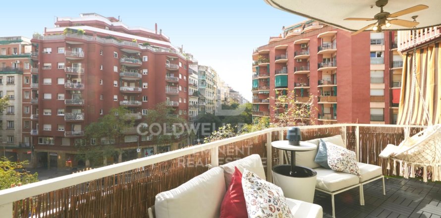 4 bedrooms apartment for sale in Barcelona, Catalonia, Spain № 5498