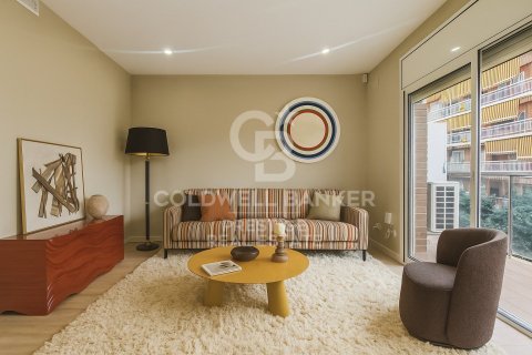 3 bedrooms apartment for sale in Barcelona, Catalonia, Spain № 5497