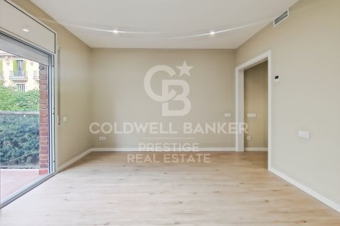 3 bedrooms apartment for sale in Barcelona, Catalonia, Spain № 5497 - photo 4