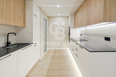 3 bedrooms apartment for sale in Barcelona, Catalonia, Spain № 5497 - photo 8