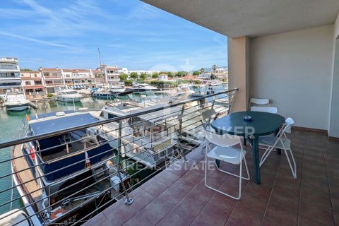 438 sq.m. commercial property for sale in Empuriabrava, Girona, Catalonia, Spain № 5870 - photo 24