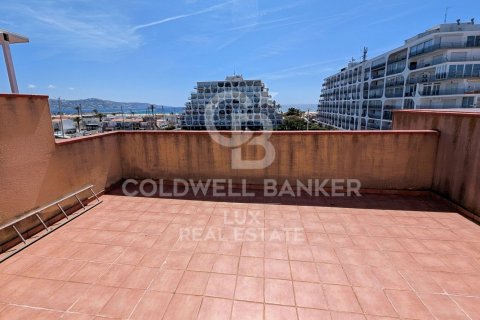 438 sq.m. commercial property for sale in Empuriabrava, Girona, Catalonia, Spain № 5870 - photo 15