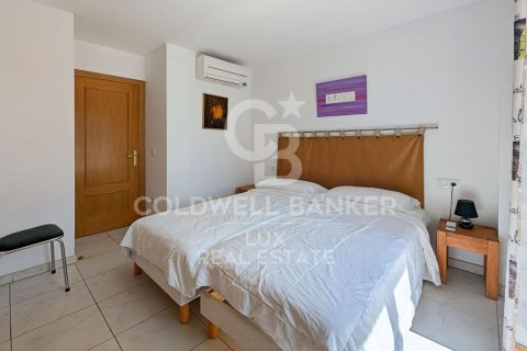 438 sq.m. commercial property for sale in Empuriabrava, Girona, Catalonia, Spain № 5870 - photo 20