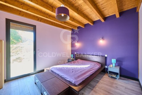 Купить триплекс в Каталония, Испания с 4 спальни, 320м², № 5868 - фото 22