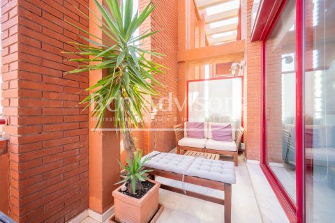 Купить квартиру в Барселона, Испания с 4 спальни, № 2866 - фото 8