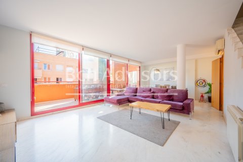 Купить квартиру в Барселона, Испания с 4 спальни, № 2866 - фото 3