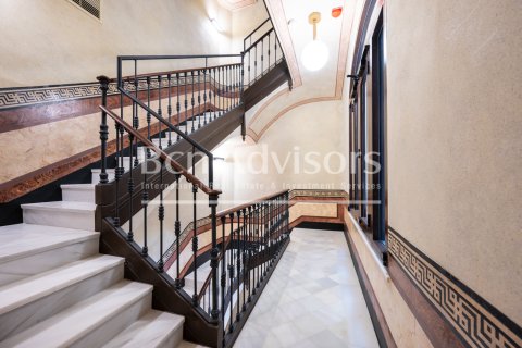 Купить квартиру в Барселона, Испания с 2 спальни, № 2865 - фото 24