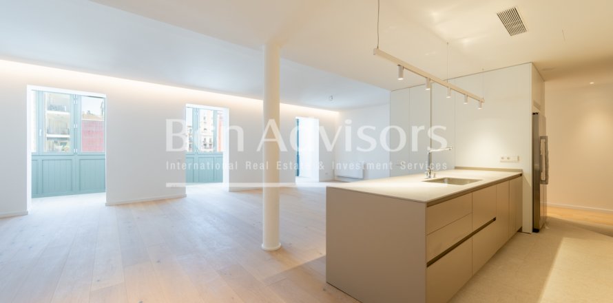 Квартира с 2 спальнями в Барселоне, Каталония, Испания № 2865