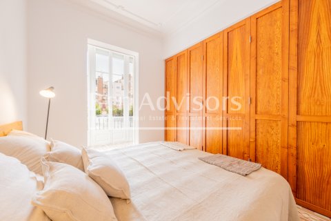 Купить квартиру в Барселона, Испания с 3 спальни, 112м², № 2870 - фото 25