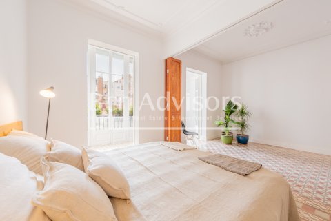 Купить квартиру в Барселона, Испания с 3 спальни, 112м², № 2870 - фото 24