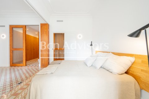 Купить квартиру в Барселона, Испания с 3 спальни, 112м², № 2870 - фото 30