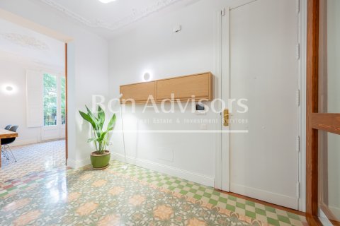 Купить квартиру в Барселона, Испания с 3 спальни, 112м², № 2870 - фото 14