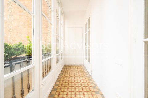 Купить квартиру в Барселона, Испания с 3 спальни, 112м², № 2870 - фото 27