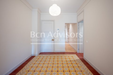 Купить квартиру в Барселона, Испания с 4 спальни, 171м², № 2867 - фото 15