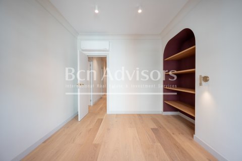 Купить квартиру в Барселона, Испания с 4 спальни, 171м², № 2867 - фото 22